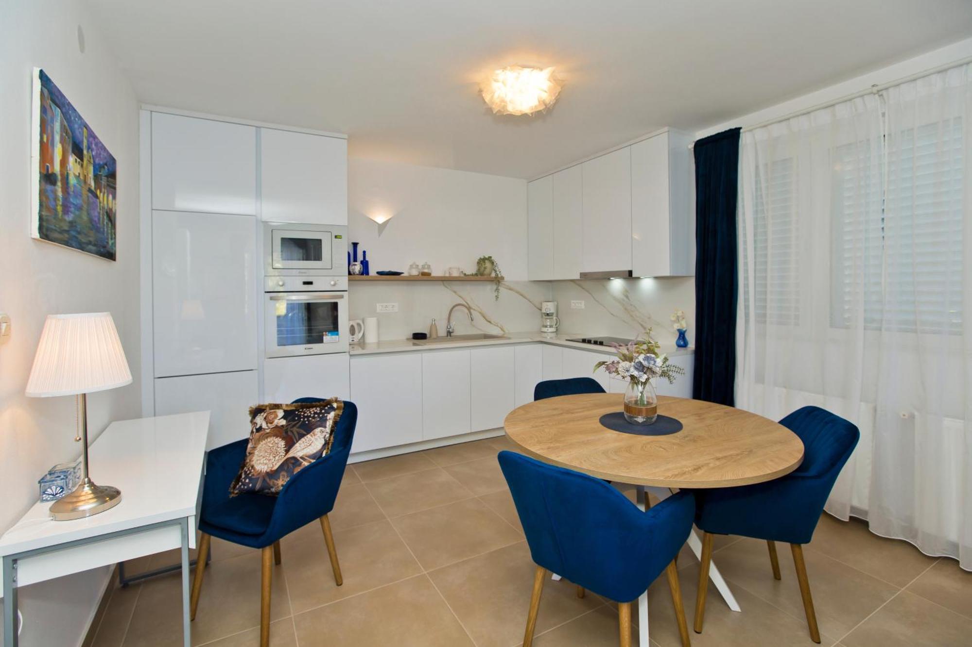Apartments By The Sea Hvar - 10430 Хвар Стая снимка