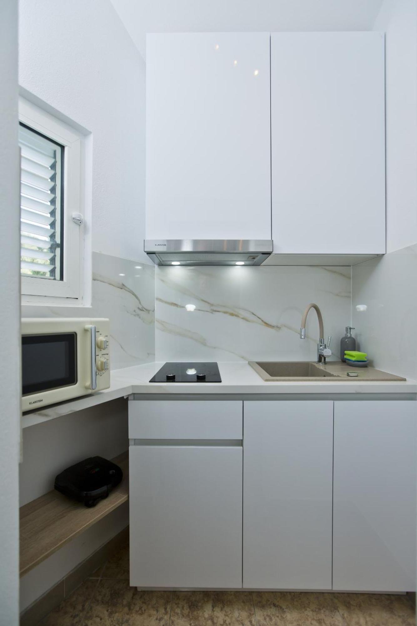 Apartments By The Sea Hvar - 10430 Хвар Стая снимка